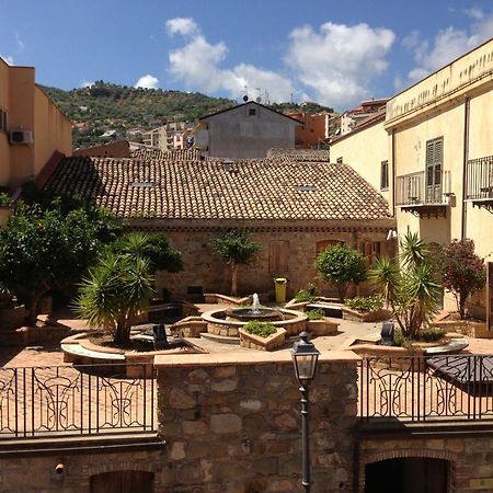 I Colori Dell'Arcobaleno Bed & Breakfast Santo Stefano di Camastra Bagian luar foto
