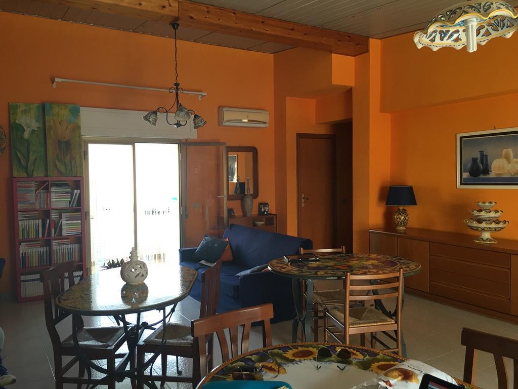 I Colori Dell'Arcobaleno Bed & Breakfast Santo Stefano di Camastra Bagian luar foto