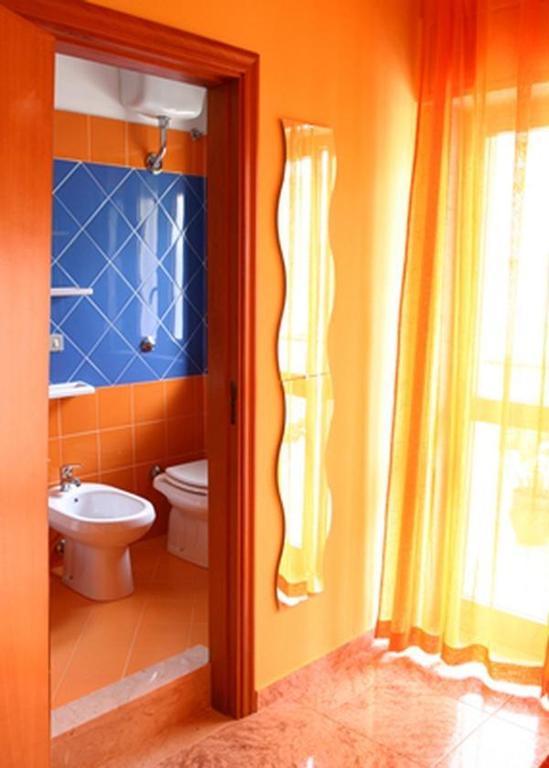 I Colori Dell'Arcobaleno Bed & Breakfast Santo Stefano di Camastra Bagian luar foto